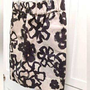 Simply Vera Wang Floral Skirt with Pockets Ivory and Grey